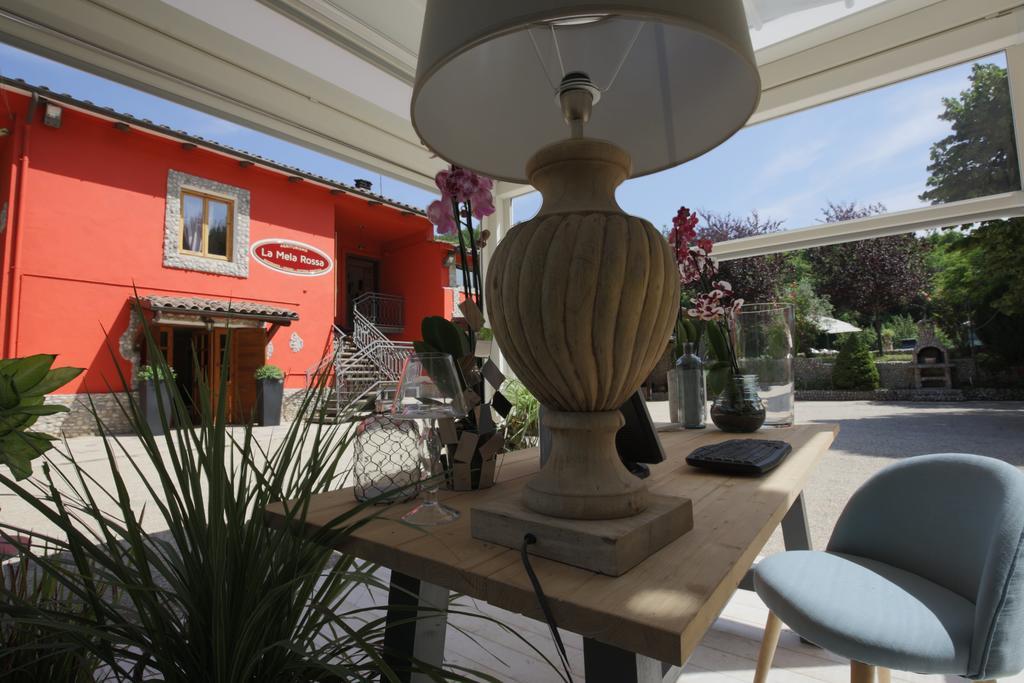 La Mela Rossa Villa Terni Buitenkant foto